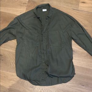Community green button up